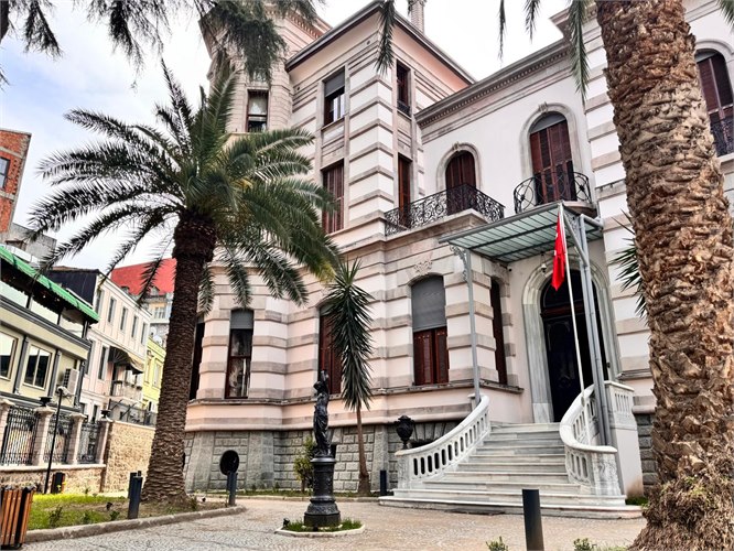 Trabzon Müzesi (Kostaki Konağı)